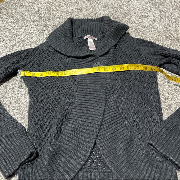 JJ Original One Button Sweater Womens Juniors Size L Black Knitted Crotchet - Picture 3 of 6